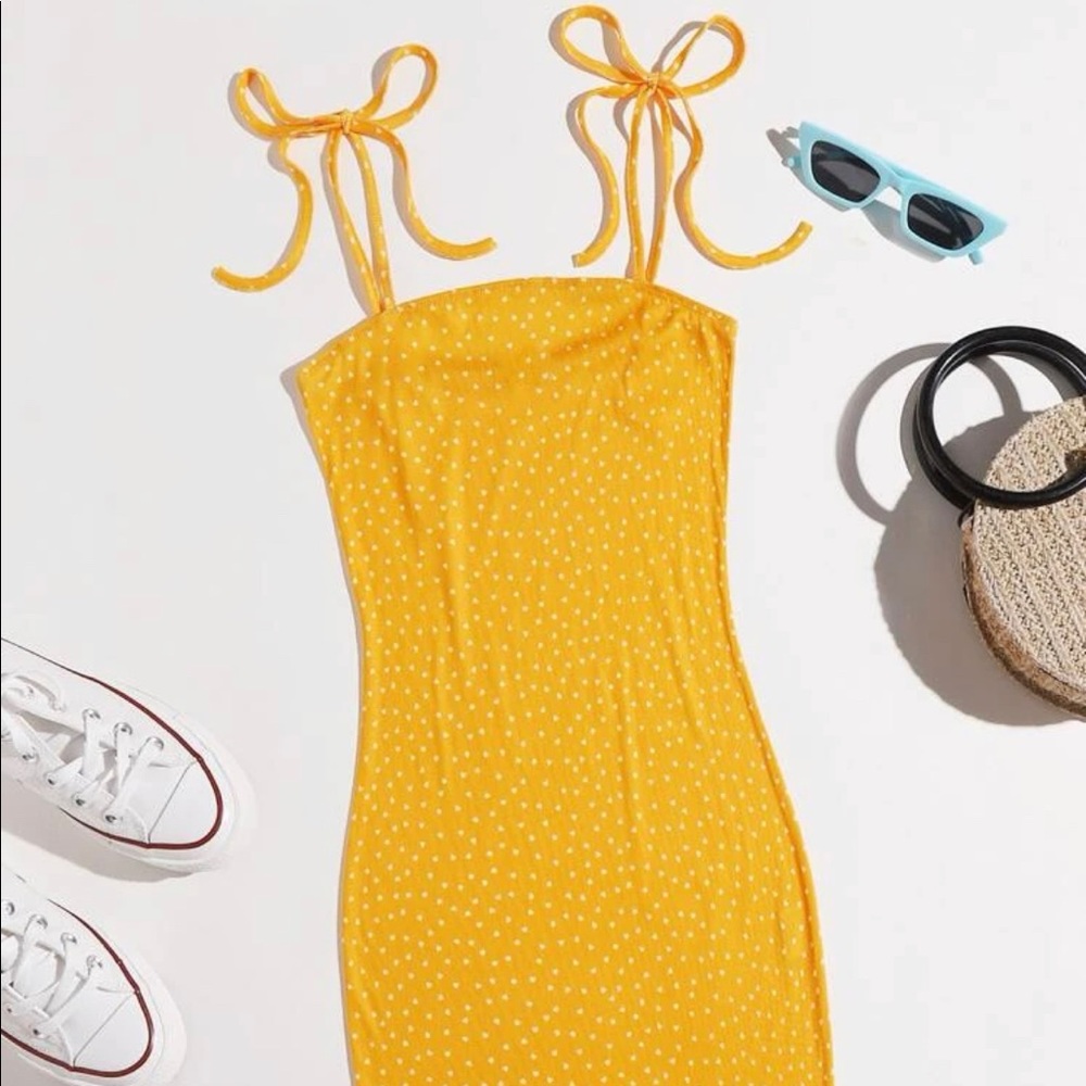 New heart print tie shoulder bodycon dress
